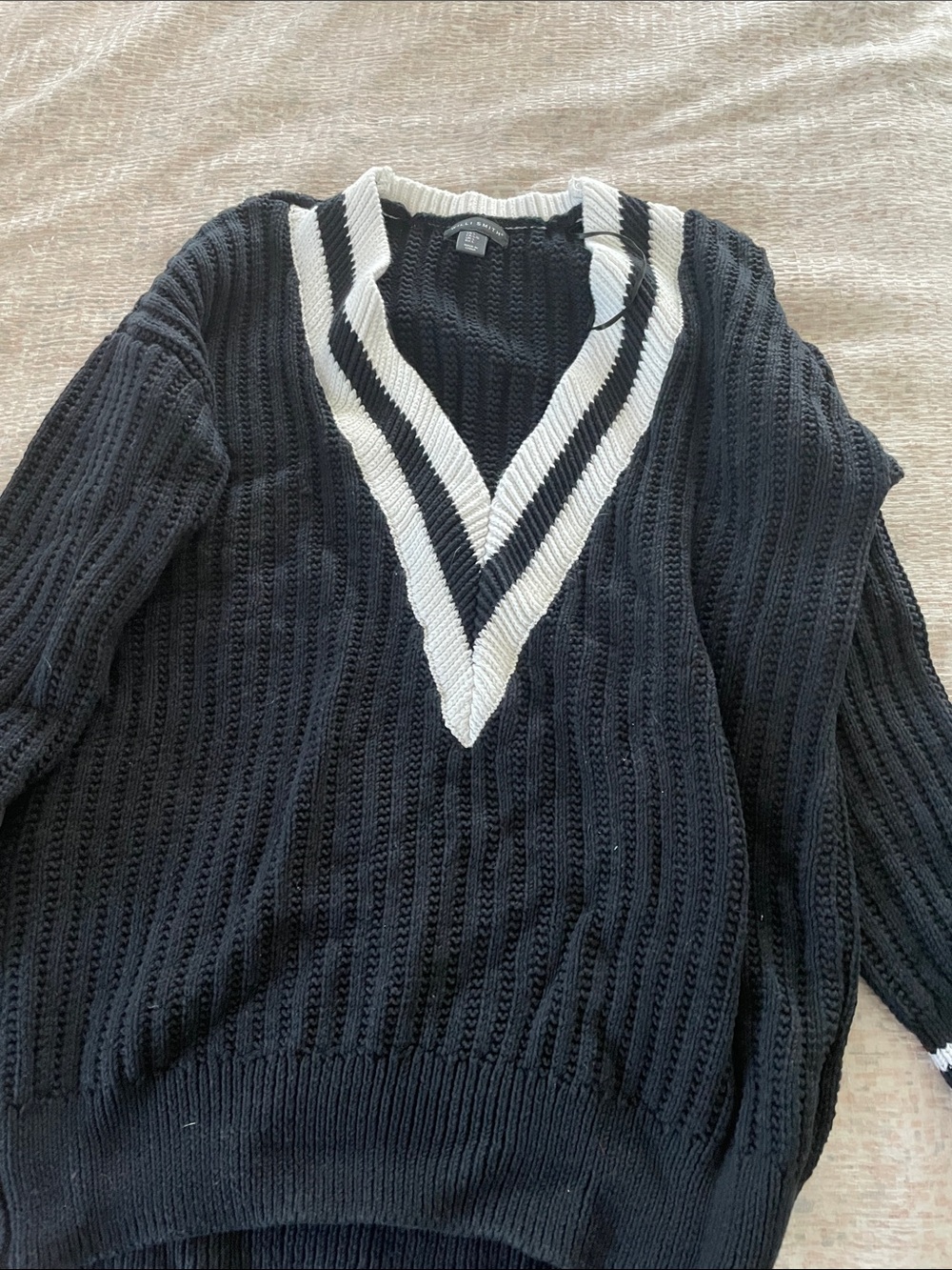 Willi Smith Black Knit Sweater with White Ribbed Trim